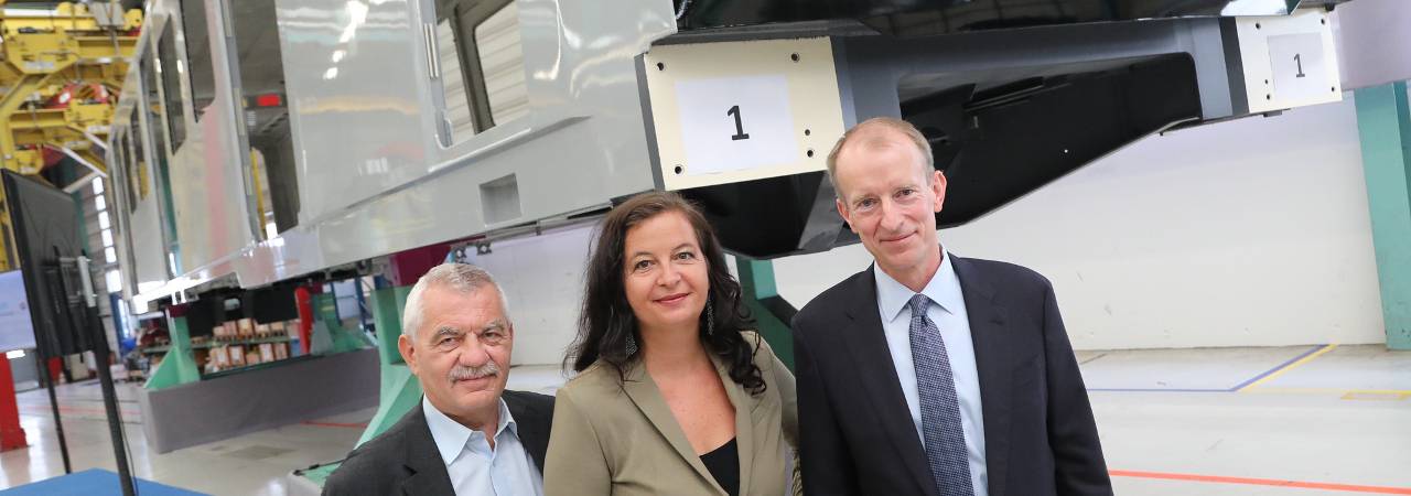 Präsentation des neuen U-Bahn-Zugs in der Produktionsstätte