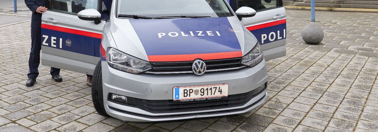 Ein Polizeiauto