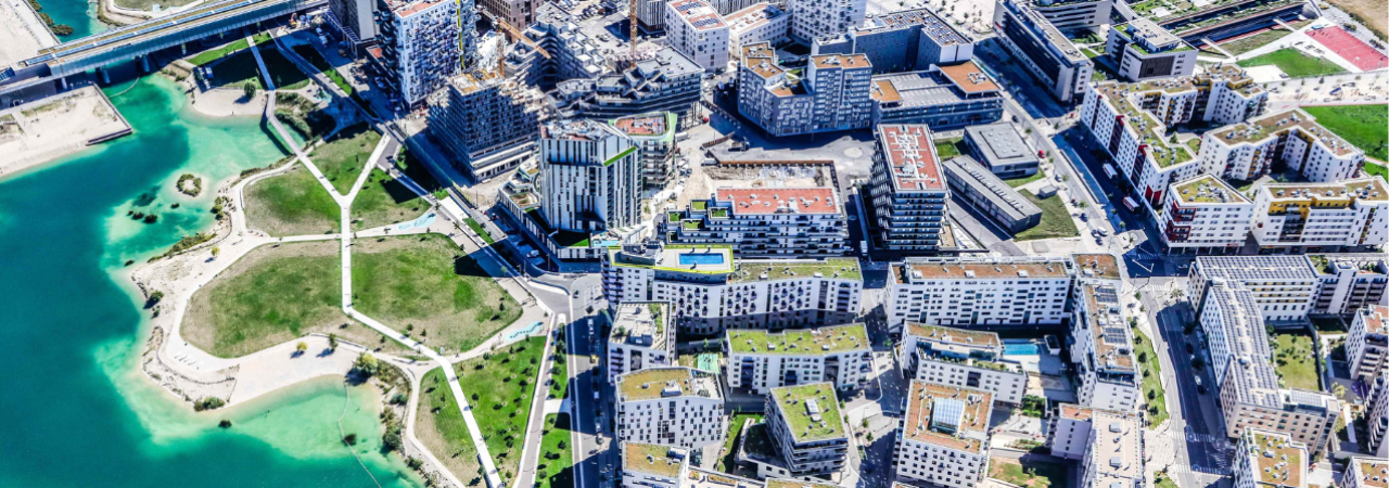 Letecký pohled na rostoucí zástavbu ve vídeňské čtvrti Aspern