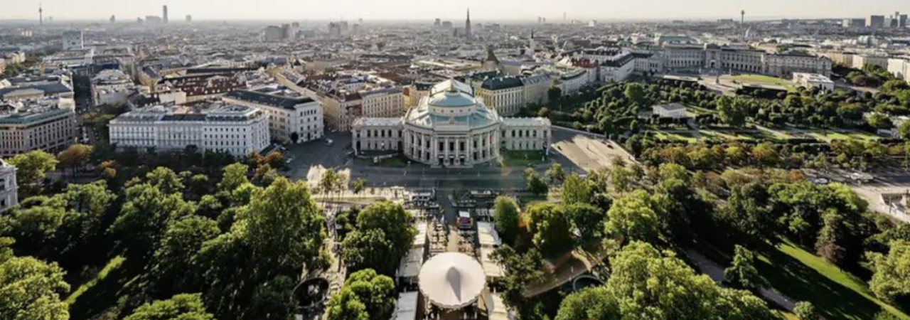Pogled s bečke Vijećnice