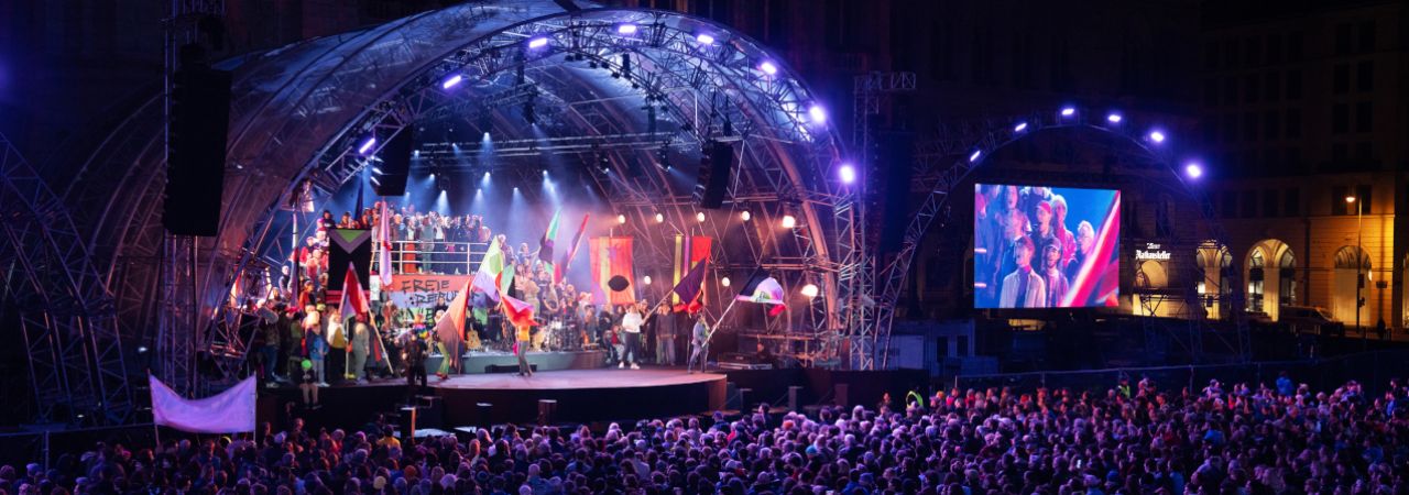 Bühne bei der Festwochen-Eröffnung 2024