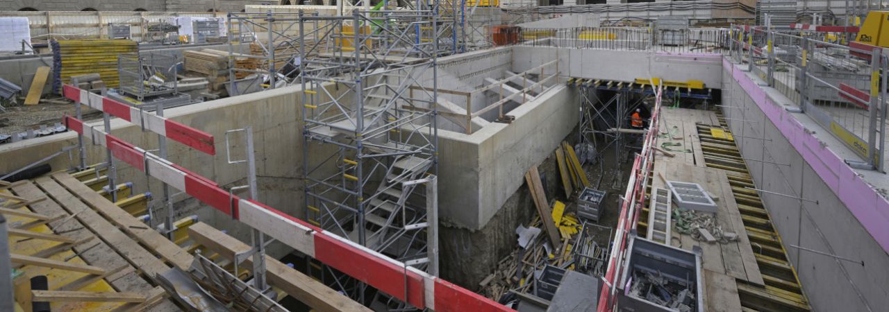 Ansicht des Rohbaus der neuen U2xU5-Station Rathaus am Friedrich-Schmidt-Platz