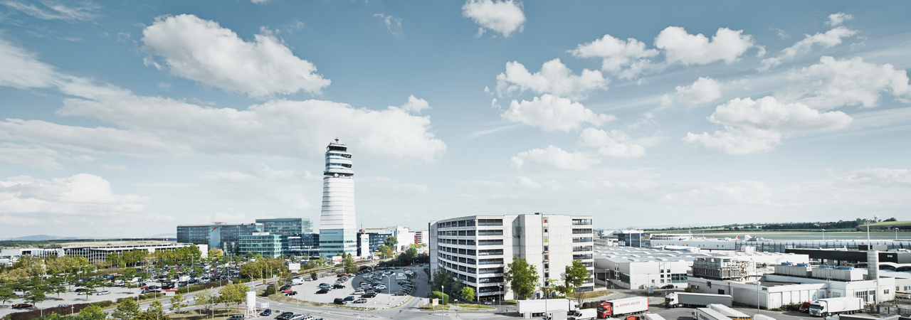 Flughafen Wien mit Tower