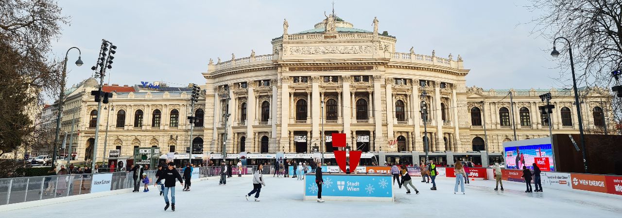 Wiener Eistraum und Burgtheater