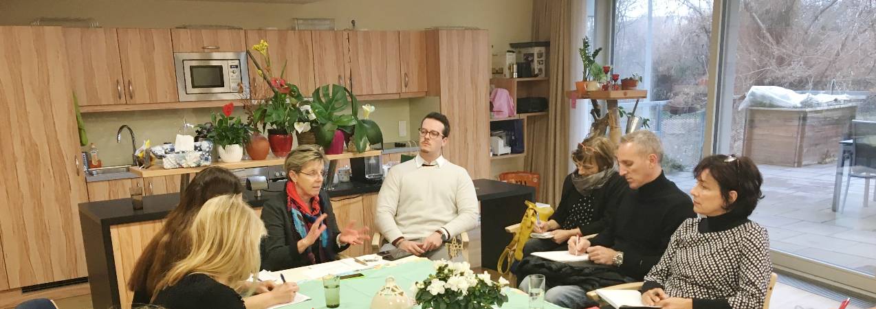 Sestanek v stanovanjski skupnosti za starejše 'Arbeiter-Samariter-Bund'